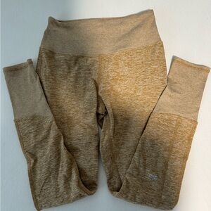 Alo leggings